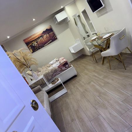 La Dimora Dei Sogni Sedil Capuano Home Suite Napoli Dış mekan fotoğraf