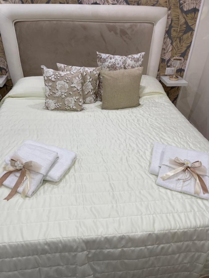 La Dimora Dei Sogni Sedil Capuano Home Suite Napoli Dış mekan fotoğraf