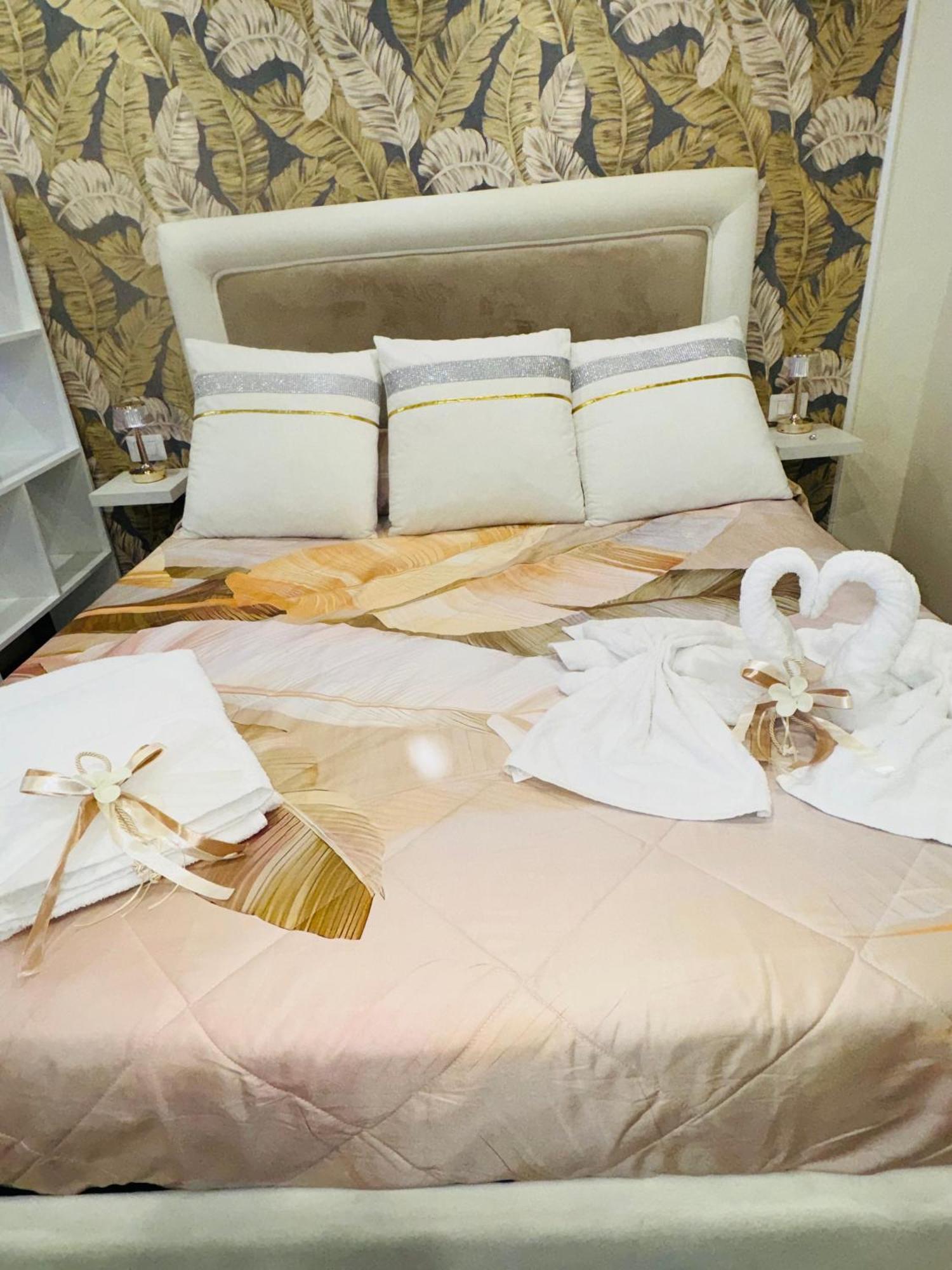 La Dimora Dei Sogni Sedil Capuano Home Suite Napoli Dış mekan fotoğraf