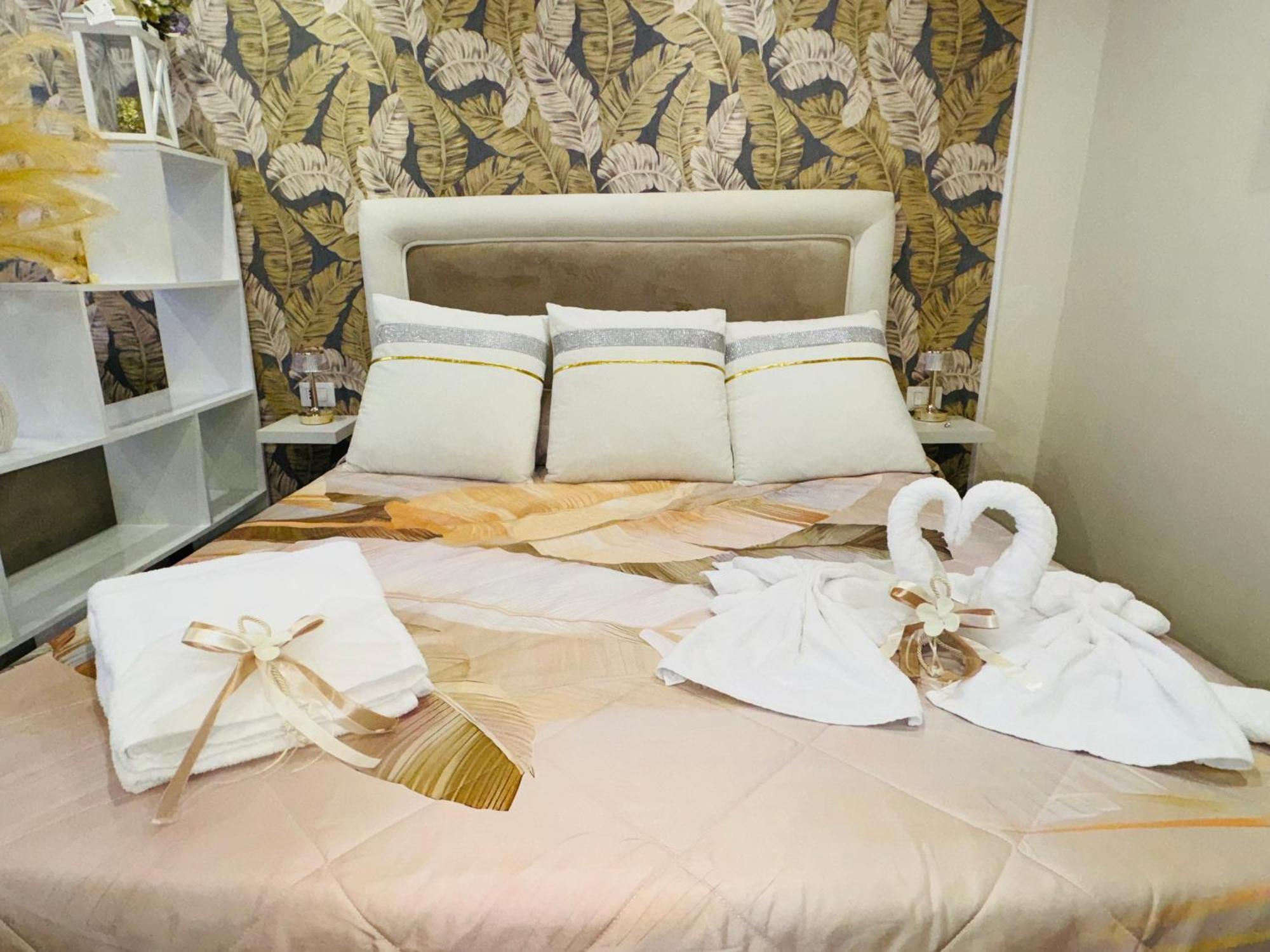 La Dimora Dei Sogni Sedil Capuano Home Suite Napoli Dış mekan fotoğraf